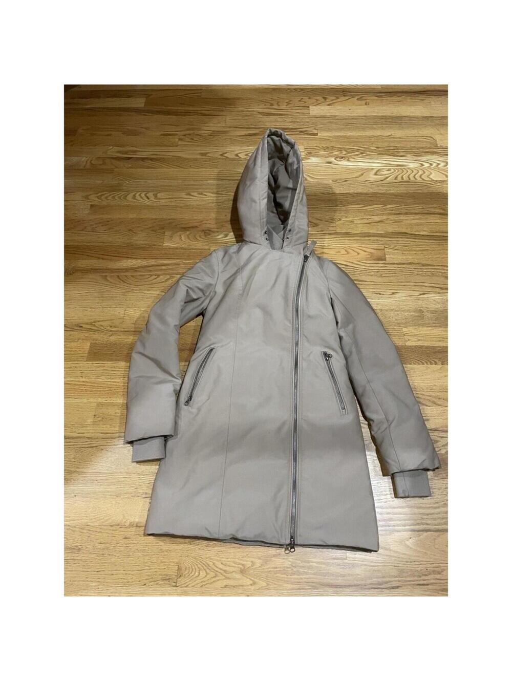Women’s Mackage Beige Down Winter Coat Puffer Jacket Size Xsmall Hooded Warm